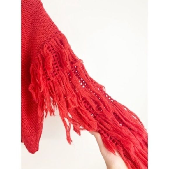 CLOSET CLOSING Love By Design Red Crewneck Fringe Sweater - Picture 4 of 6